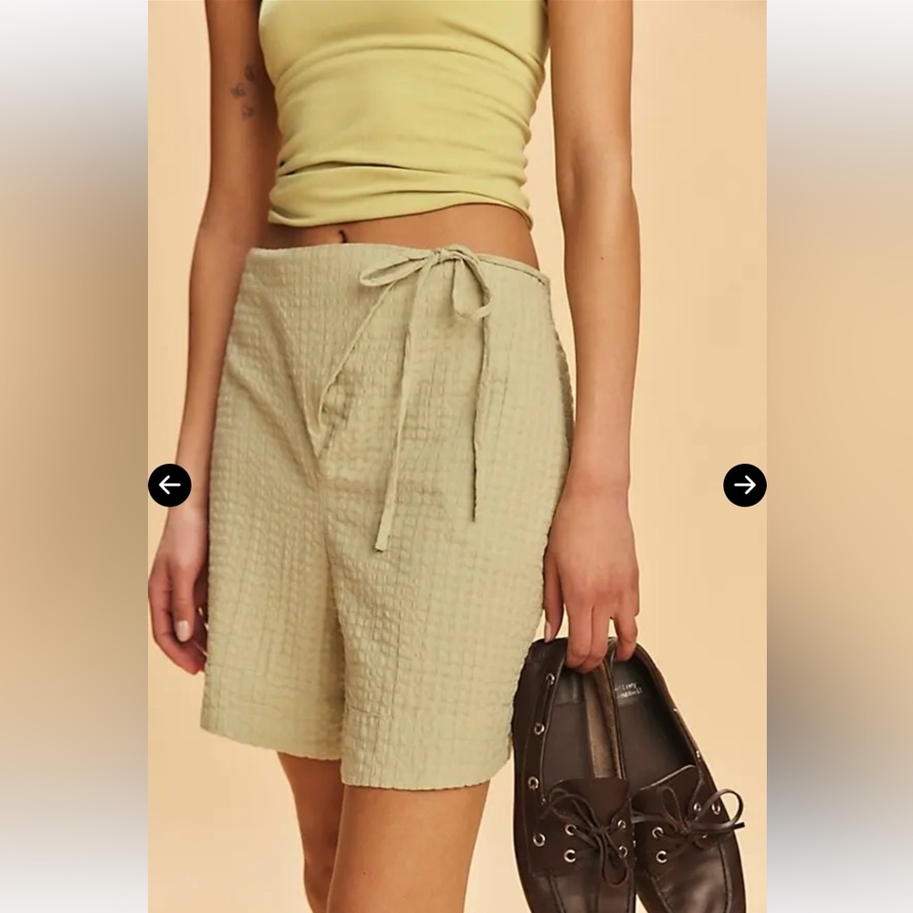 FREE PEOPLE Pucker Check Wrap Shorts - Washed Sage - NWT Retail $58 - Picture 3 of 7